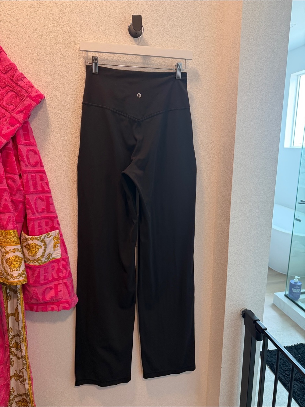 Lululemon Align High- Rise Wide-Leg Pant - Tall - Black - Size 6 - Picture 8 of 12